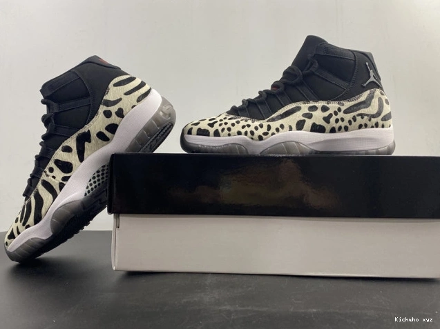 11 JORDAN AIR AR0715-010 INSTINCT ANIMAL 0710